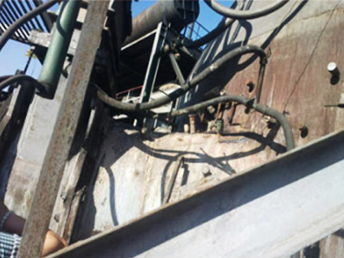 合成压入造衬料